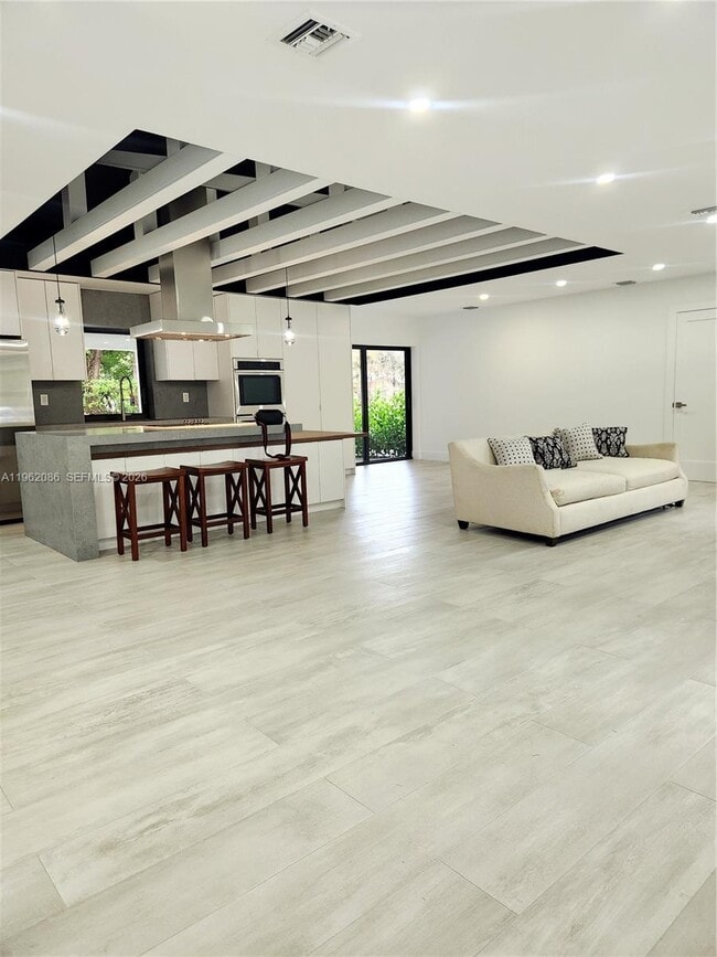 Building Photo - 470 Petersburg Tr