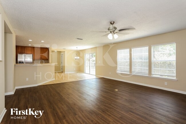 Building Photo - 76164 Tideview Ln