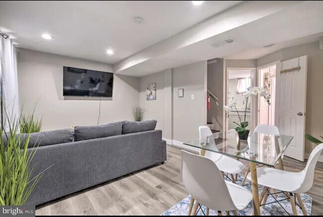 Foto del edificio - 4112 Ellis St