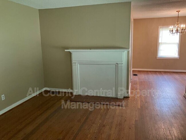 Foto del edificio - 520 Belcher Dr