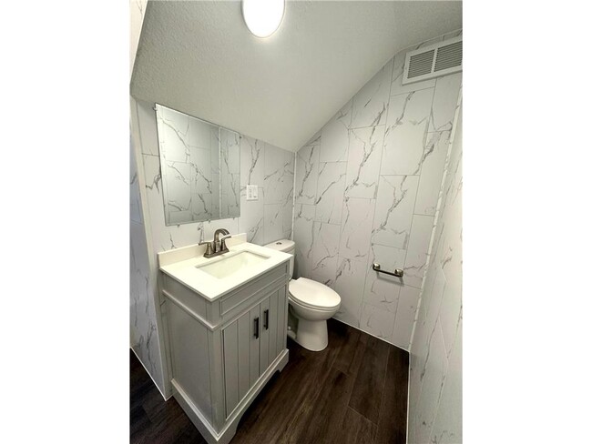 Foto del edificio - 2804 E 44th St