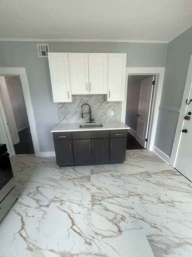 Unit 3 - 904 S 20th St