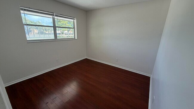 Foto del edificio - 4061 NW 9th Ave