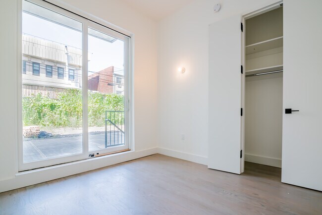 Building Photo - 2909 Albemarle Rd