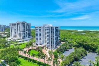Building Photo - 6075 Pelican Bay Blvd