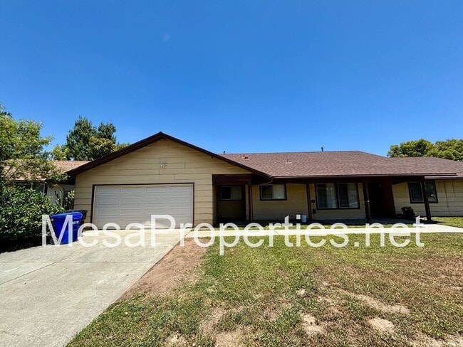 Building Photo - 2507 N Palm Ave