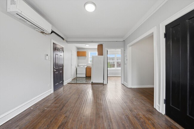 Foto del edificio - 841 E 80th St