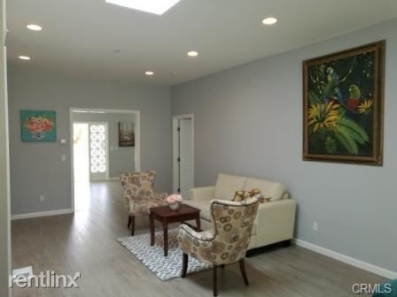 Primary Photo - 4 br, 3 bath House - 915 N Bushnell Ave