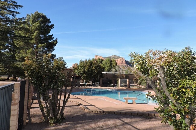 Foto del edificio - Gorgeous 2B/2B condo with Red Rock views, ...