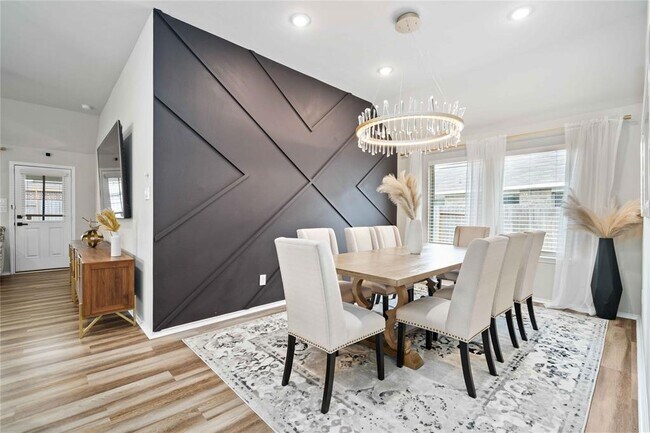 Foto del edificio - 5042 Chestnut Orchard Dr