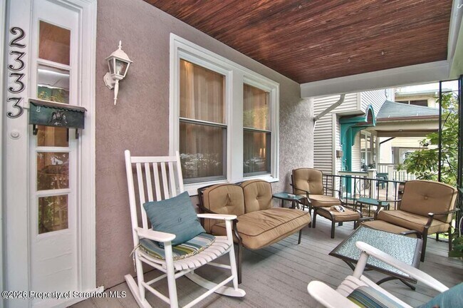 Foto del edificio - 2333 Adams Ave