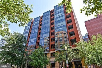 Building Photo - 1117 10th St NW