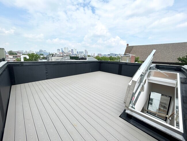 Foto del edificio - 2 W 3rd Street Pl