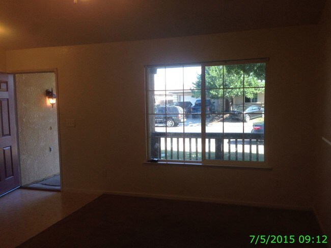 Foto del edificio - 3 br, 2 bath House - 622 Suzanne Ct