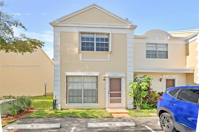 Foto del edificio - 2856 Belmont Ln