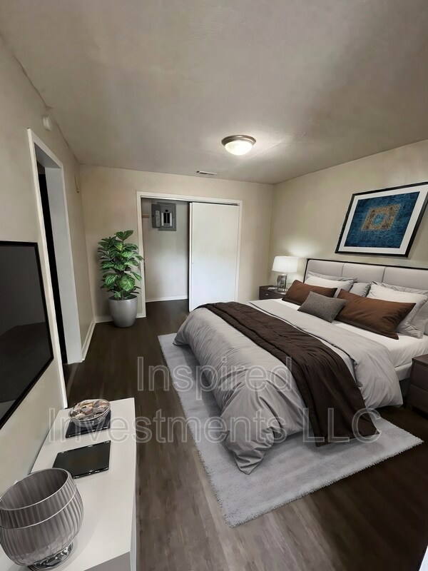 Foto principal - 1525 S Walnut St