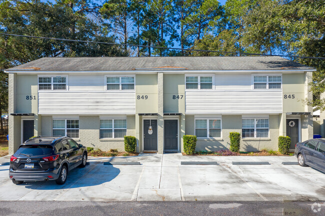 Building Photo - Harbor East Apts.