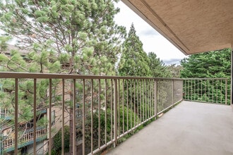 Building Photo - Sunny Lane Apartments