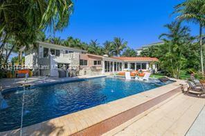 Foto del edificio - 2730 SE 7th Dr