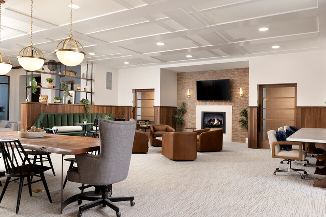 Lobby - Lynvue Apartments