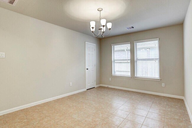 Foto del edificio - 17303 Verde Park Ln