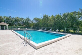 Building Photo - 5924 Longbow Ln