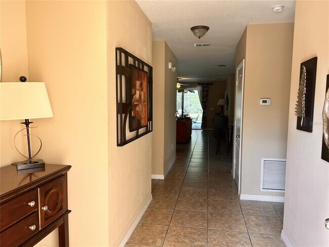 Foto del edificio - 9017 Paolos Pl