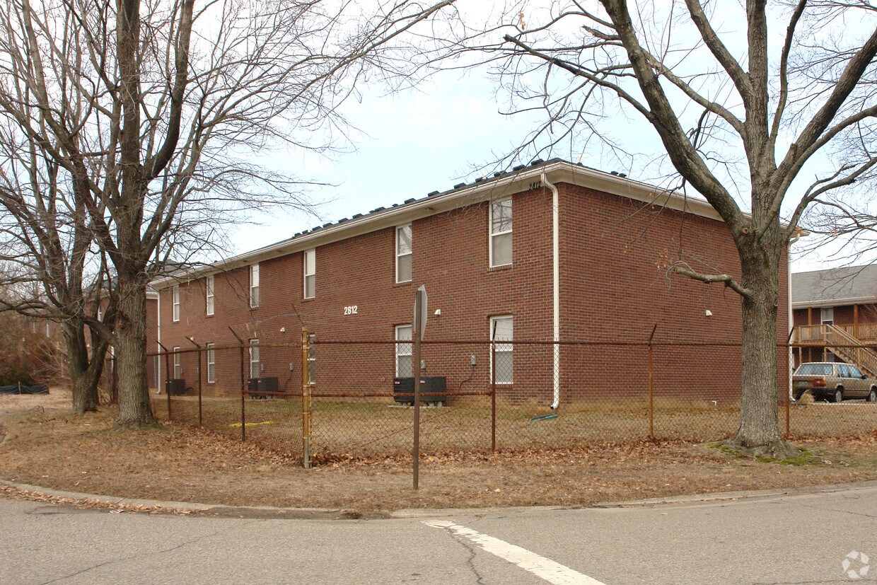 Primary Photo - Bon Air Apartments