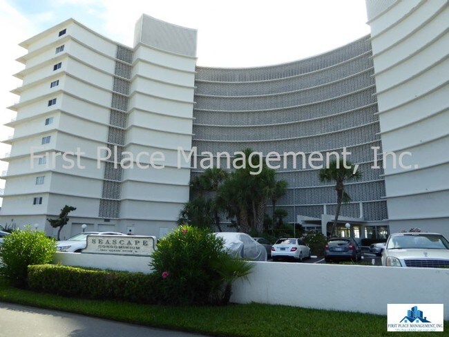 Building Photo - Furnished Oceanfront Condo