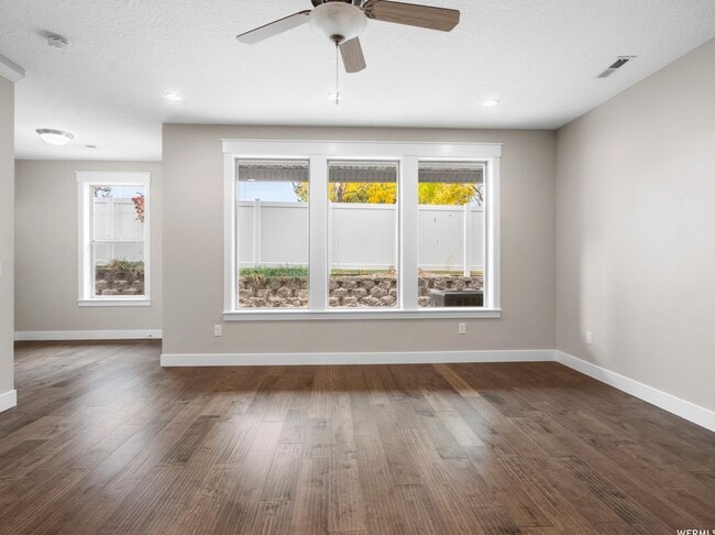 Building Photo - 10568 S Sandy Sage Way