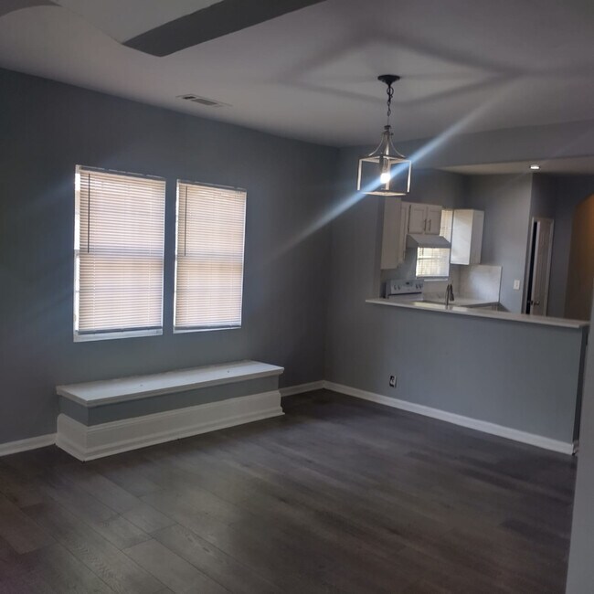 Foto del edificio - 957 Harwell St NW