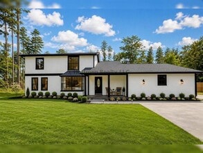 Building Photo - 19003 Cedar Ldg Ln