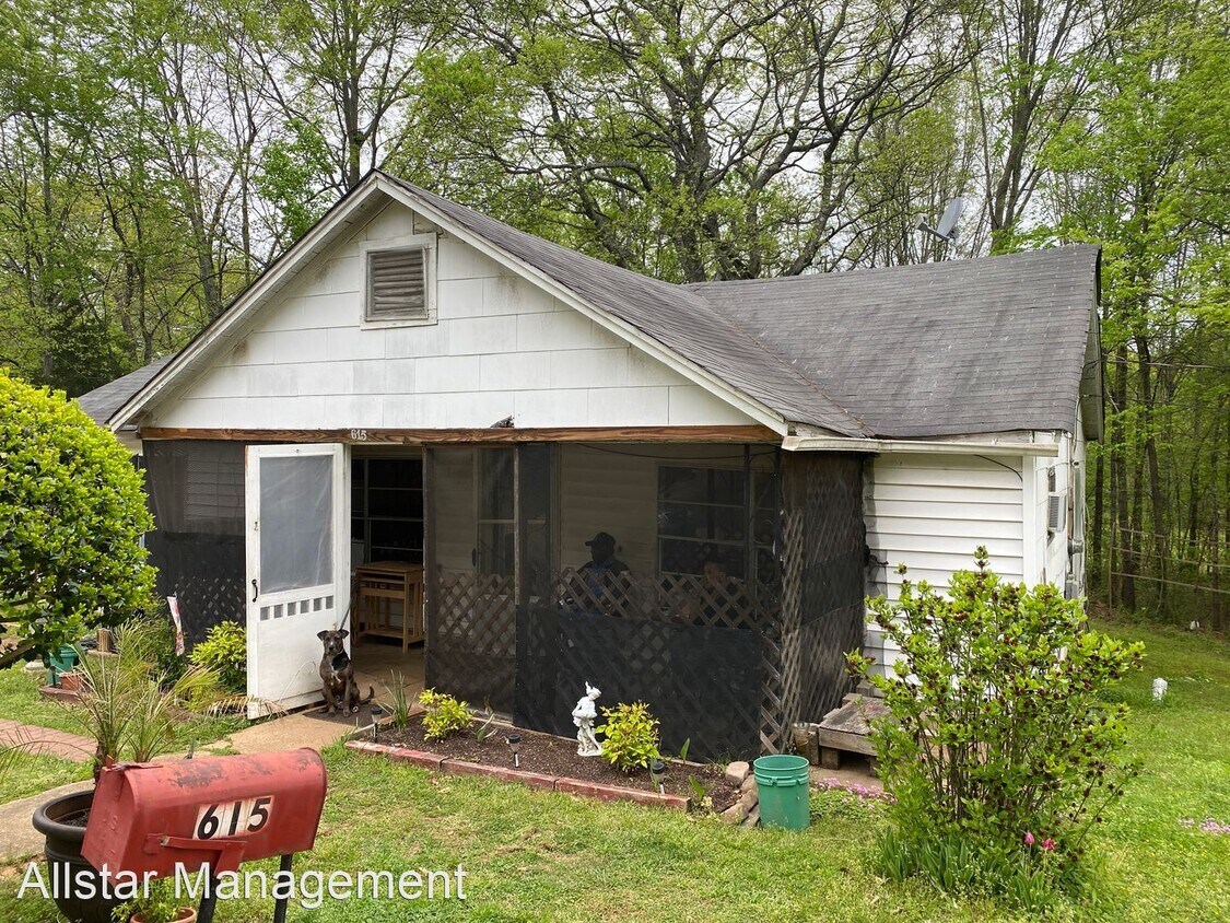 3 br, 1 bath House 615 First Street House for Rent in New Albany