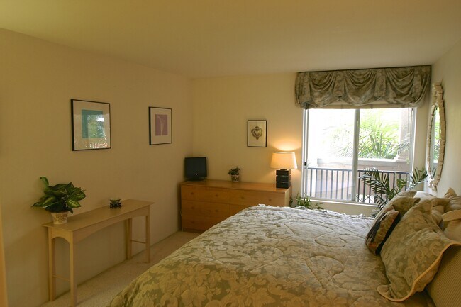 Foto del edificio - Total Quality Living! This private and qua...