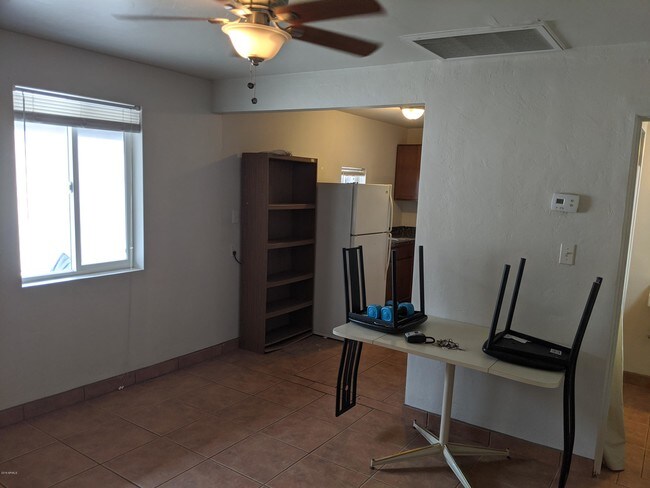 Building Photo - 145 W Wickenburg Way