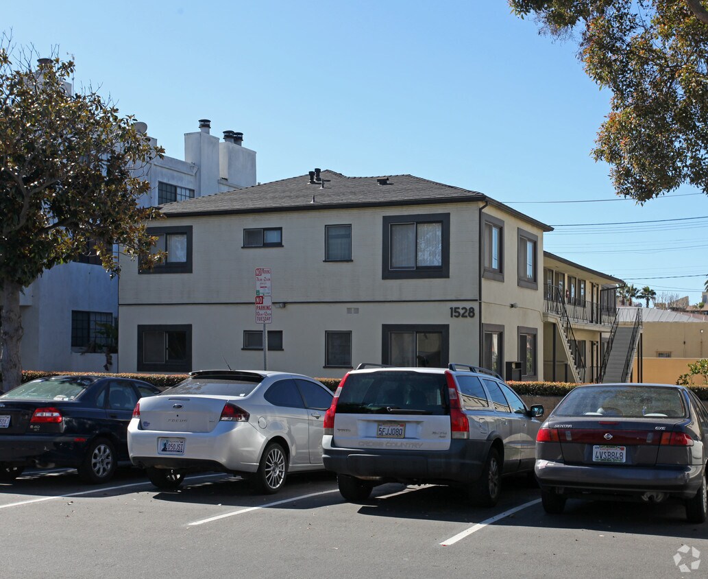 Building Photo - 1528 9th St