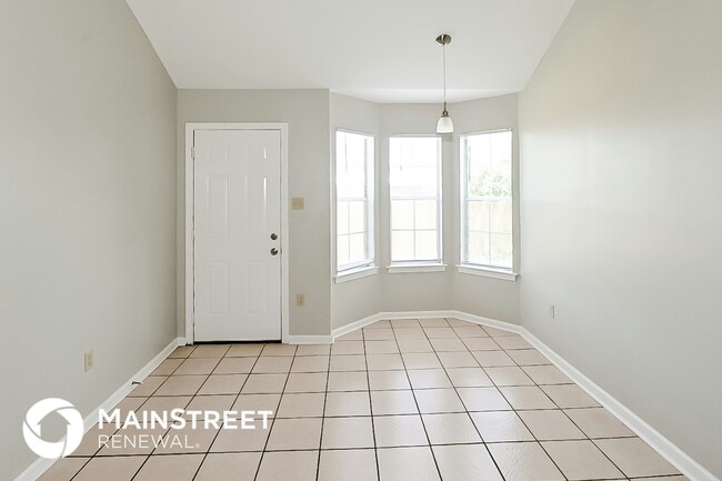 Building Photo - 6464 Elmwood Cove