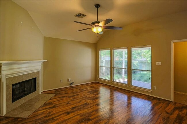 Building Photo - 21338 Willow Glade Dr