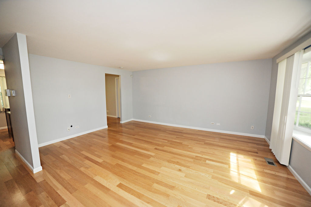 Primary Photo - 312 S Salem Dr