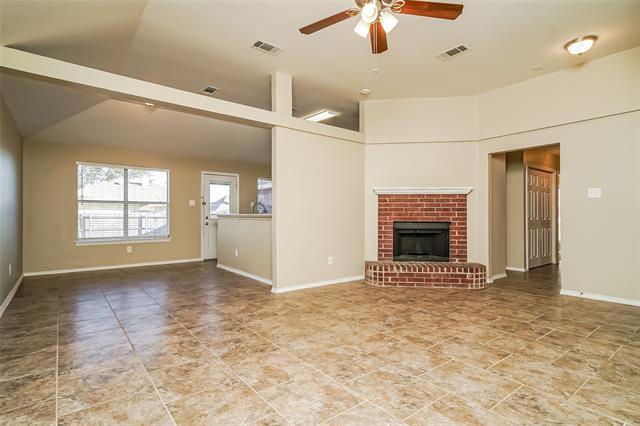 Building Photo - 8210 Quail Ct