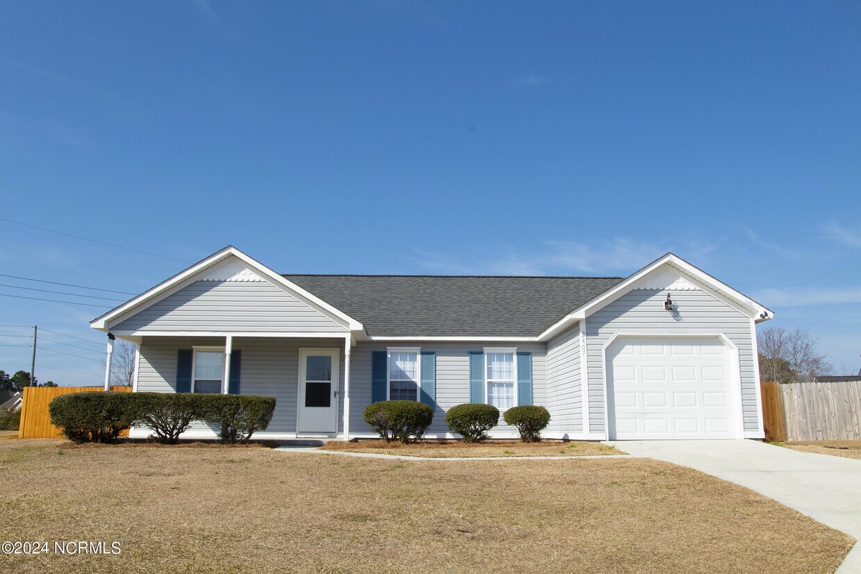 Primary Photo - 2407 Brodick Ct