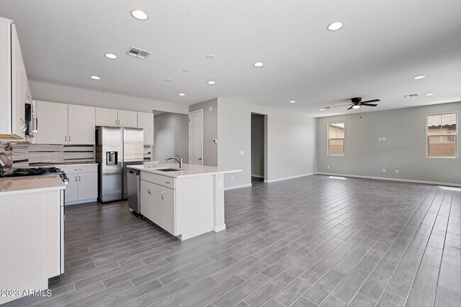 Building Photo - 22508 E Twilight Dr