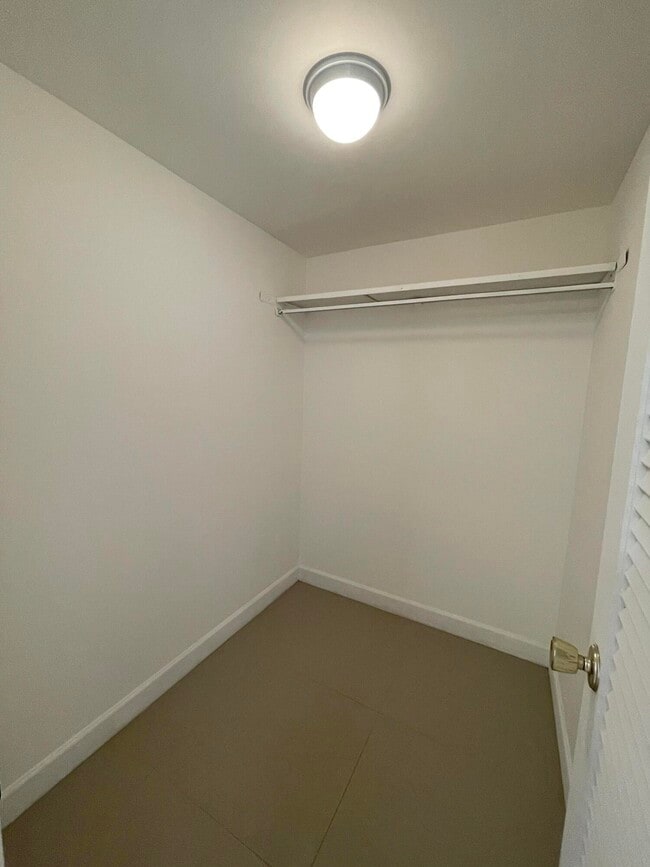 Foto del edificio - 626 NW 13th St