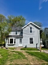 Building Photo - 239 Sturges Ave