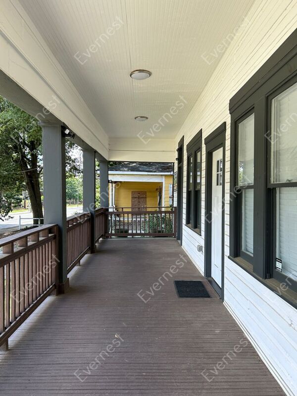 Building Photo - 991 Metropolitan Pkwy SW