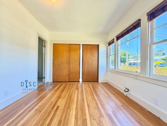 Foto del edificio - Newly Renovated & Turn-Key Home in Prime El Cerrito Walking Distance to BART and Parks