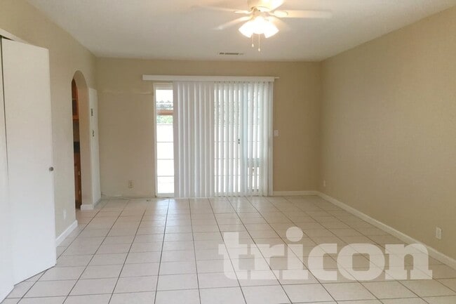 Building Photo - 1036 Nightingale Ct
