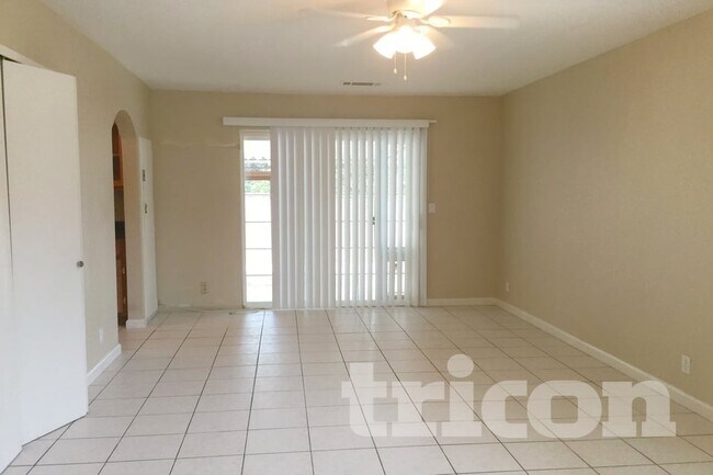 Foto del edificio - 1036 Nightingale Ct
