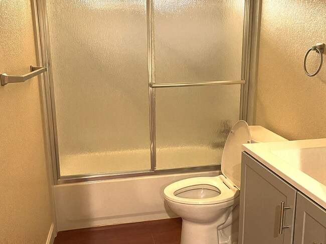 Foto del edificio - 2957 43rd St