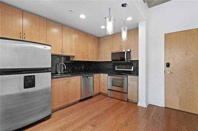 Foto del edificio - 860 Peachtree St NE